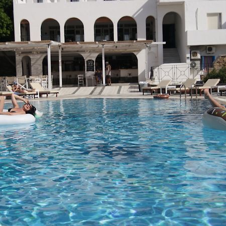 Armadoros Hotel / Ios Backpackers Exterior foto